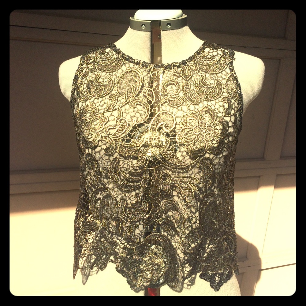 SOLD Sans Souci Gold Lace Top - Picture 1 of 6