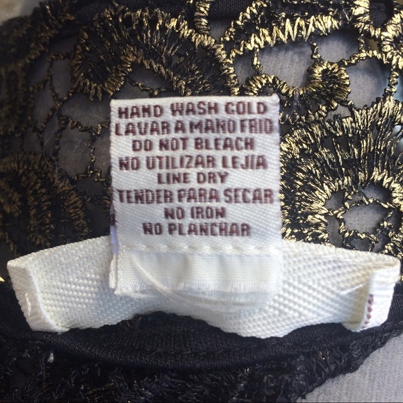 SOLD Sans Souci Gold Lace Top - Picture 6 of 6