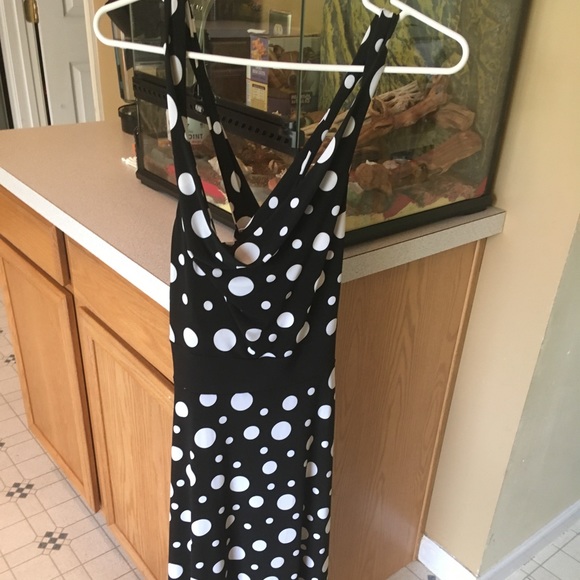 *LAST CHANCE* Tempted black & white polka dot dress, juniors SM - Picture 3 of 8