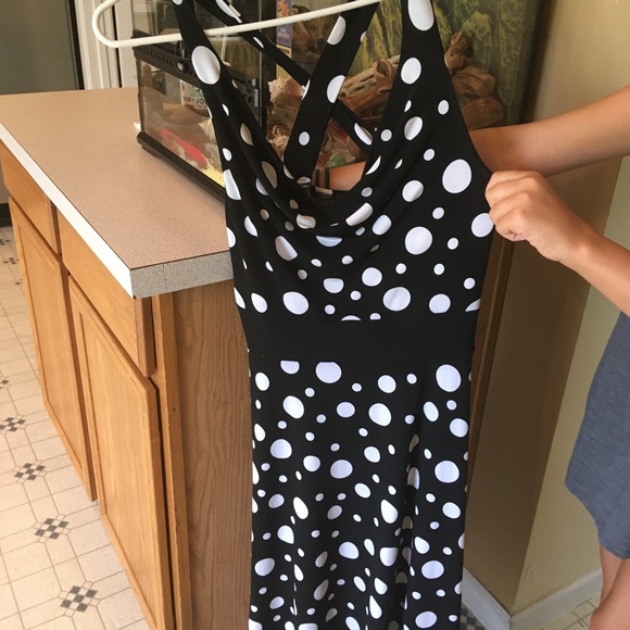 *LAST CHANCE* Tempted black & white polka dot dress, juniors SM - Picture 4 of 8