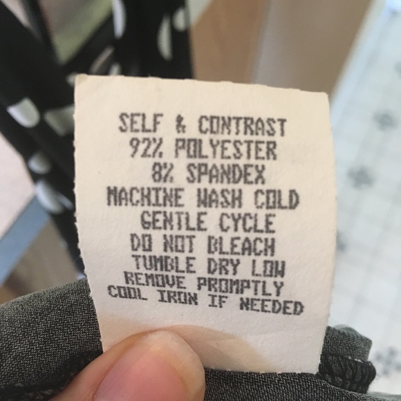 *LAST CHANCE* Tempted black & white polka dot dress, juniors SM - Picture 8 of 8