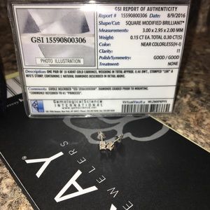 1/4cwt Radiant Reflection diamond earrings