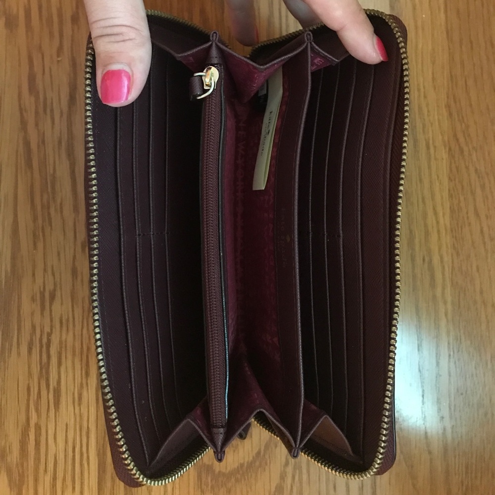 Kate Spade ♠️ Lacy Zip Around wallet