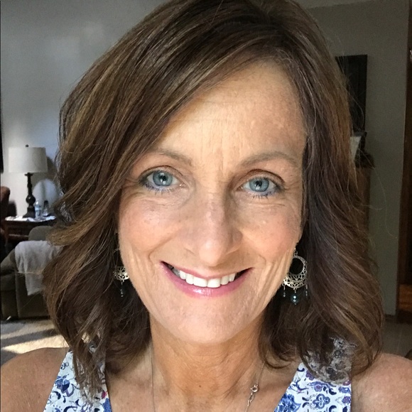 Meet your Posher, Tammy - Picture 1 of 1