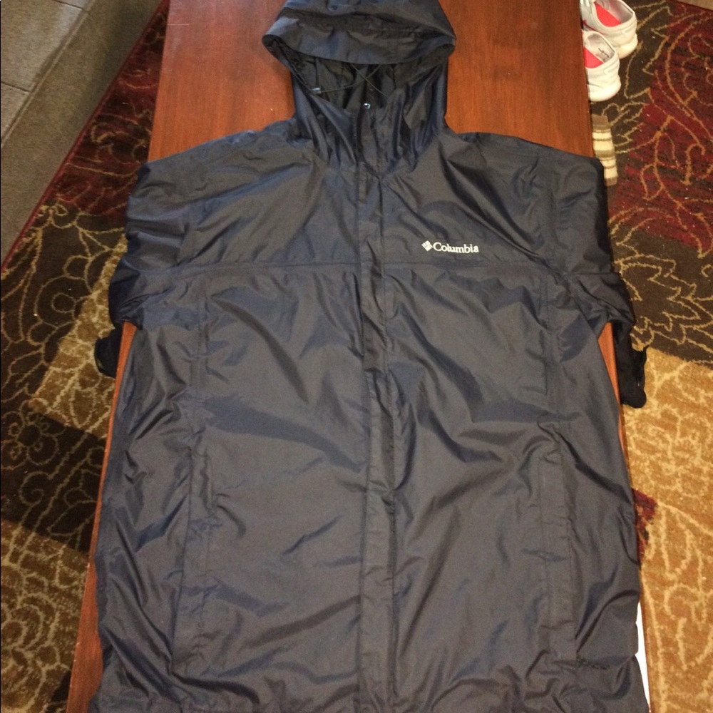 Large Columbia Rain Coat