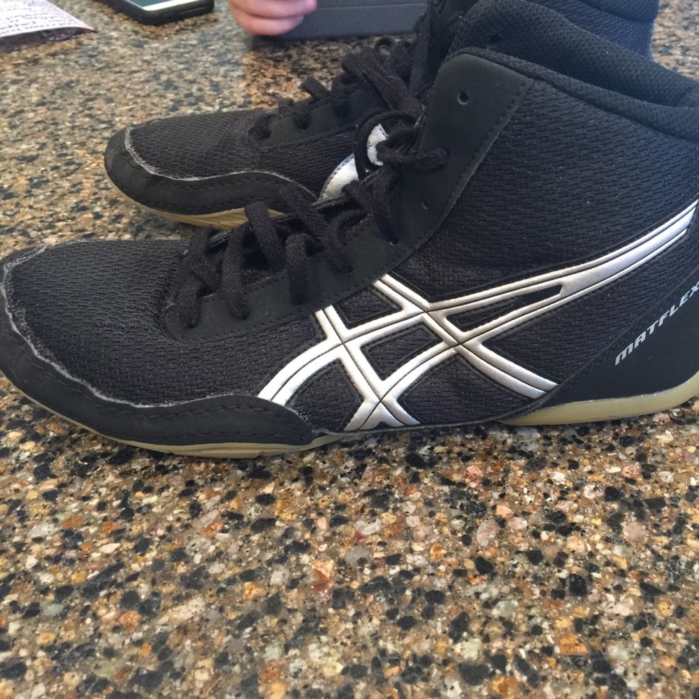 Wrestling shoes and headgear