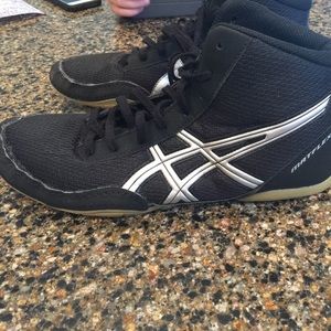 Wrestling shoes and headgear