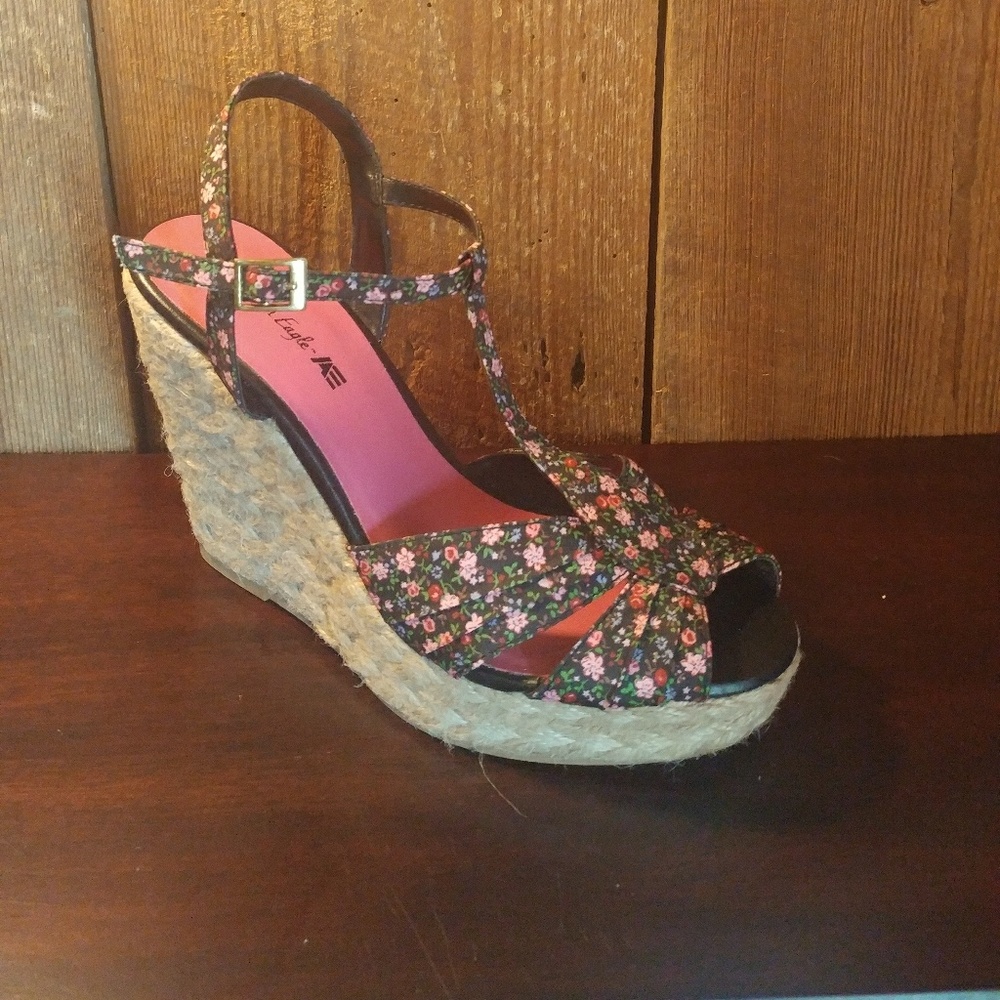 American Eagle Wedge's
