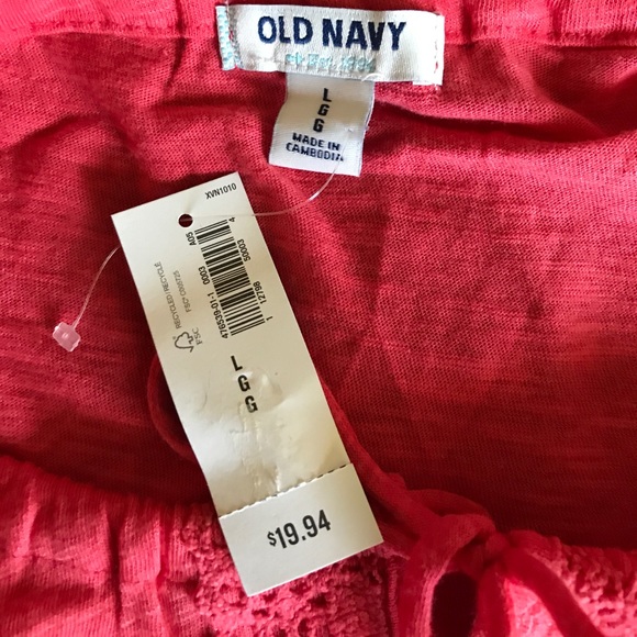 Old Navy top - Picture 2 of 4