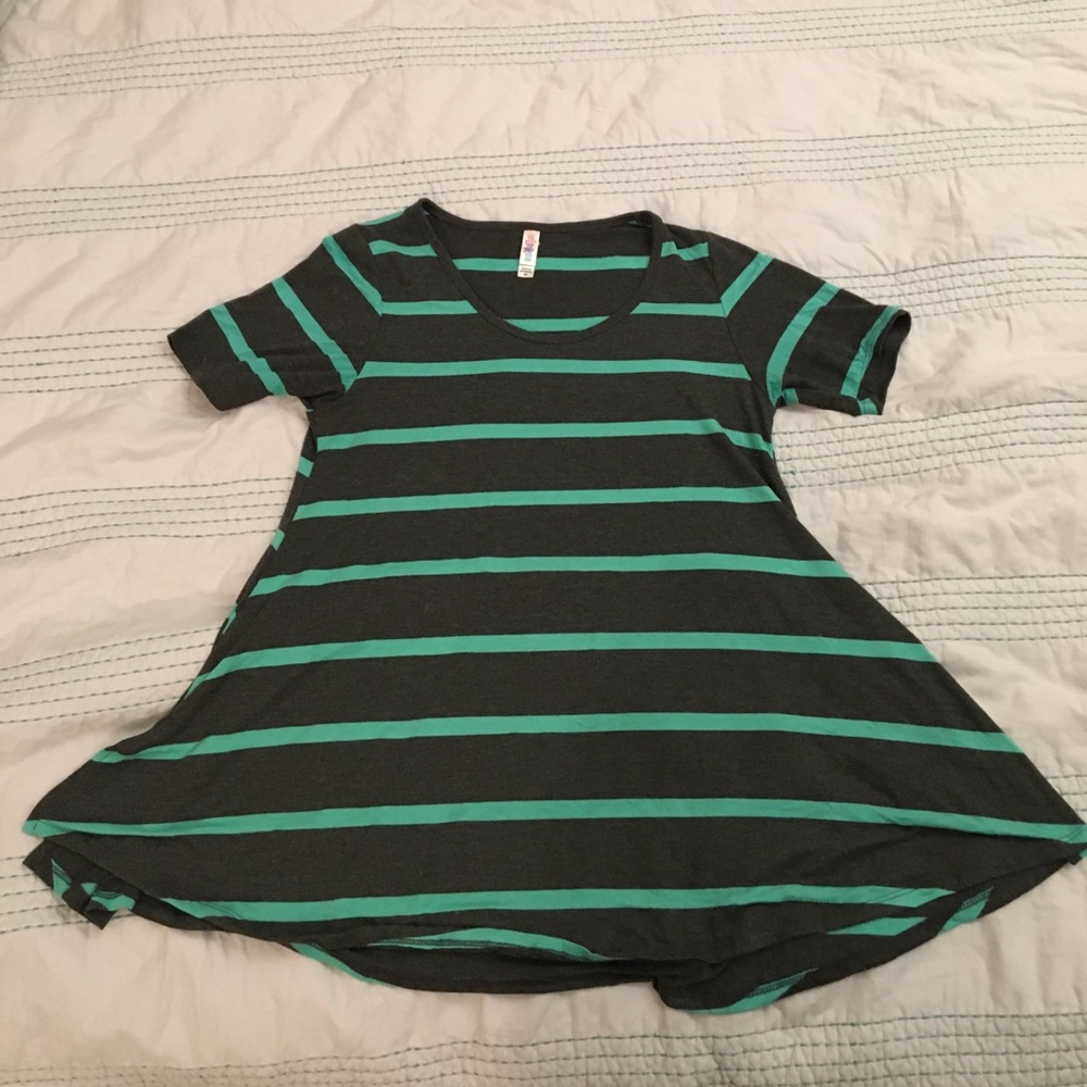 Lularoe XS Perfect Tee