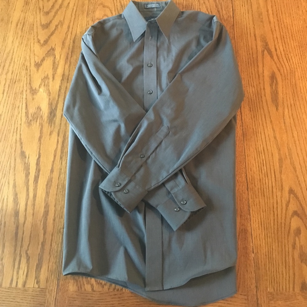 Men's dress shirt
