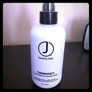 J Beverly Hills Thermotect Spray (Sold in Salons)