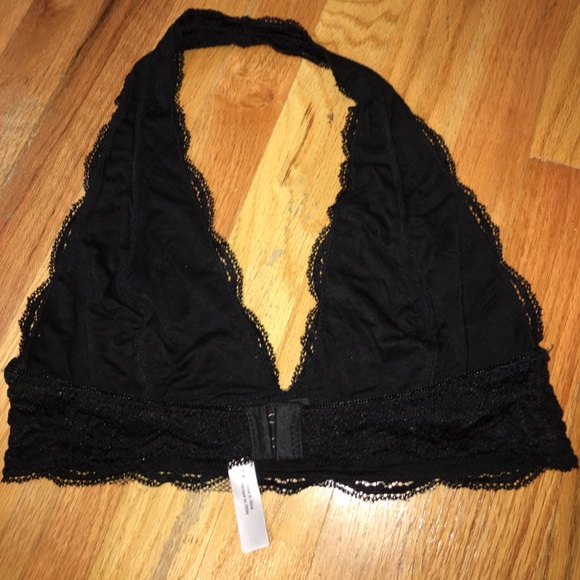 Black Lace Bralette - Picture 2 of 3