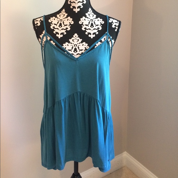 American Eagle Outfitters Tops - Braided Tank