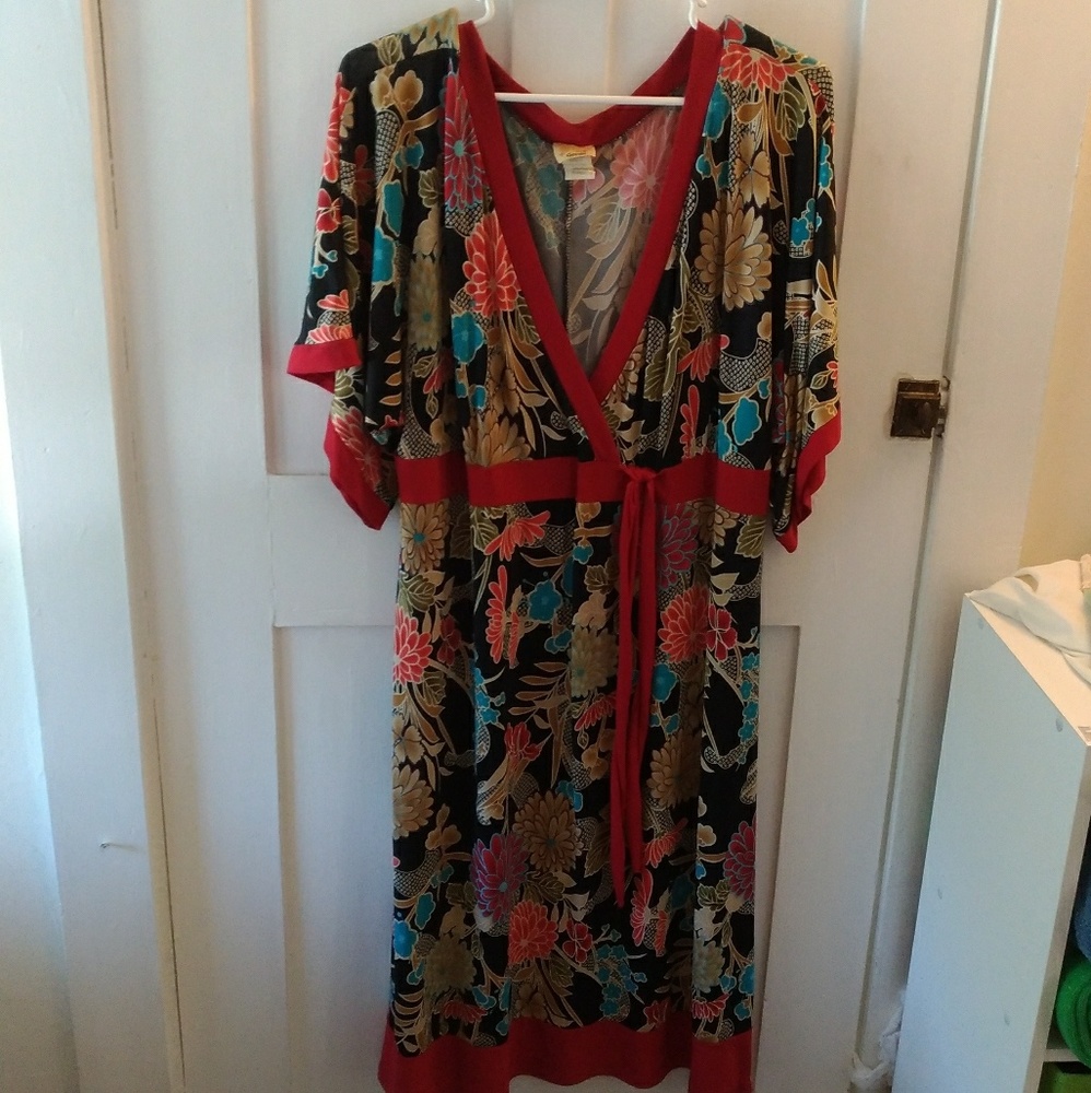 Gemini 3x red/black dress with red & blue flowers