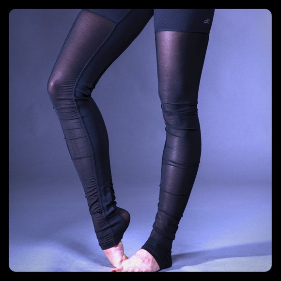 ALO Yoga Pants - ALO Goddess Leggings with Mesh