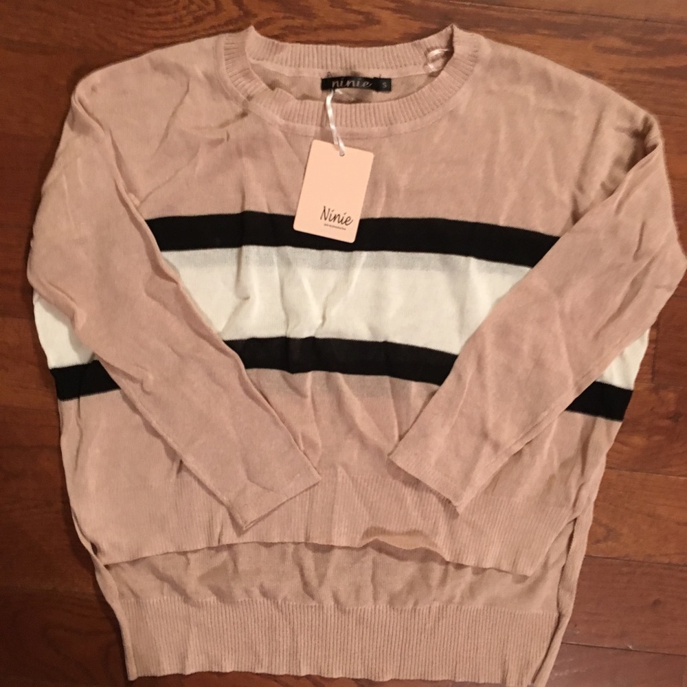 Sweater NWT