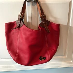 Dooney and Bourke red bag❤️