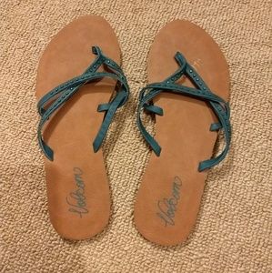 Volcom leather thong sandals