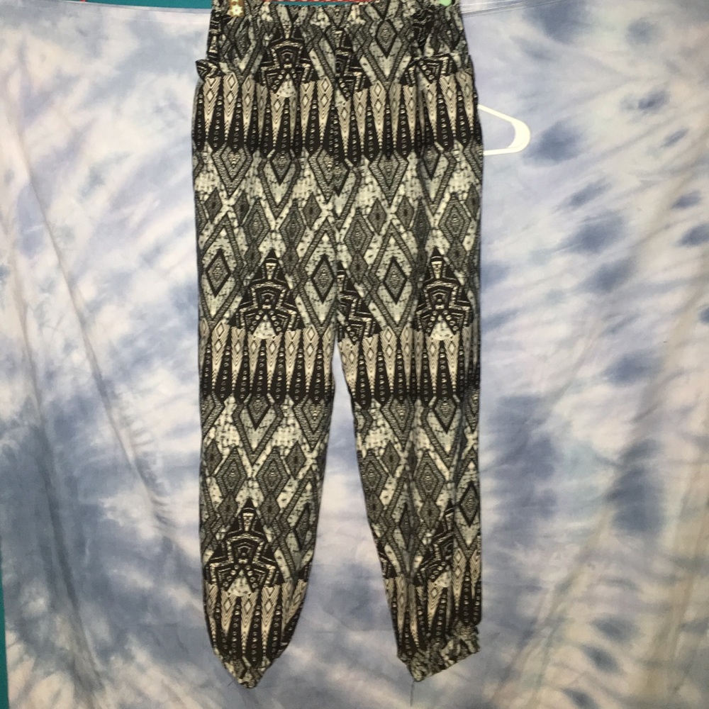 Wet Seal Geopattern Pants w/ Sinched Waist