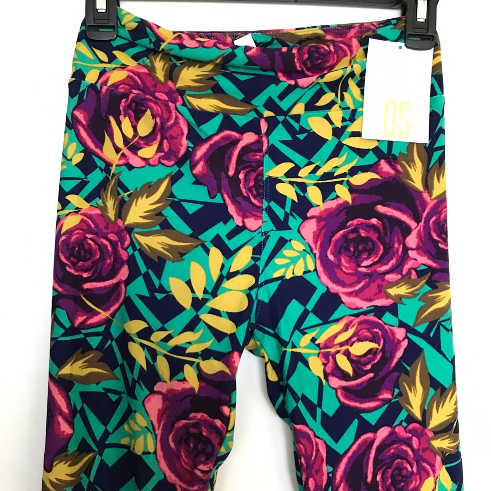 Lularoe OS Trellis Roses leggings...unicorn!