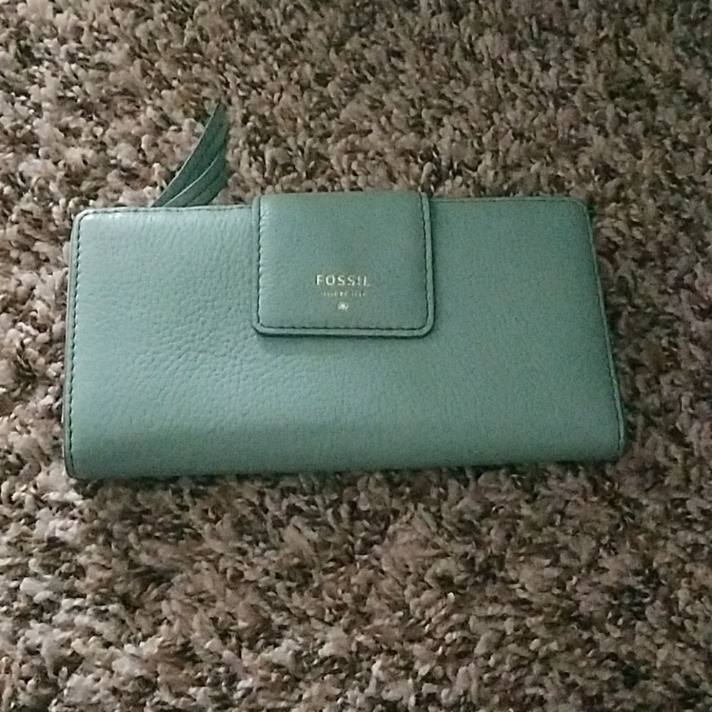 Fossil wallet