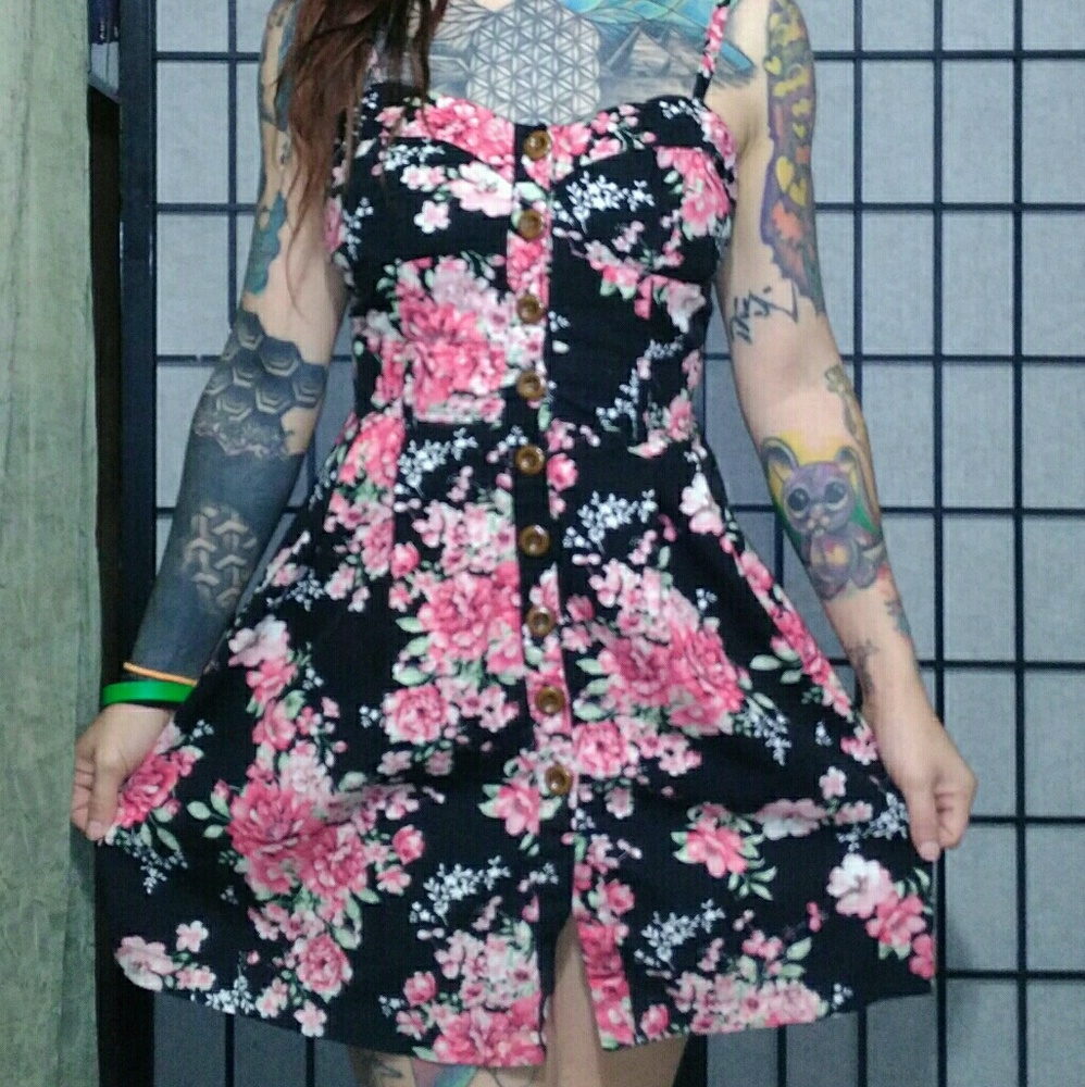 Super cute, button down dress, spaghetti strap