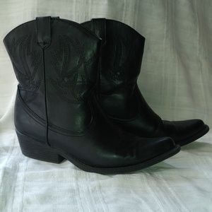 Black Cowboy Booties