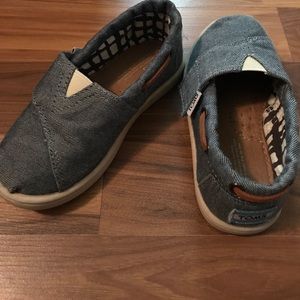Boys toms