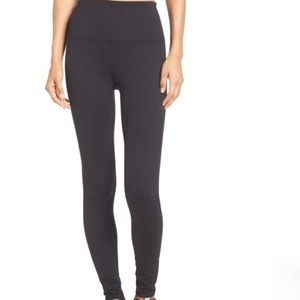 A BUNDLE OF 2 PAIRS OF ZELLA LEGGINGS