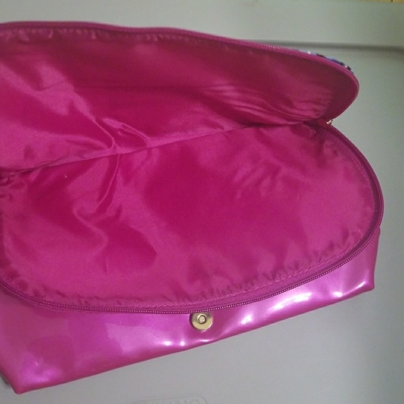 Makeup bag - Picture 2 of 4
