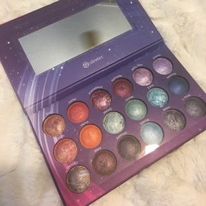 BH Cosmetics Galaxy Chic Palette
