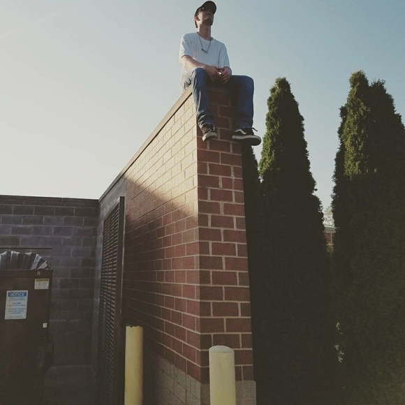 Meet your Posher, Daniel - Picture 1 of 1