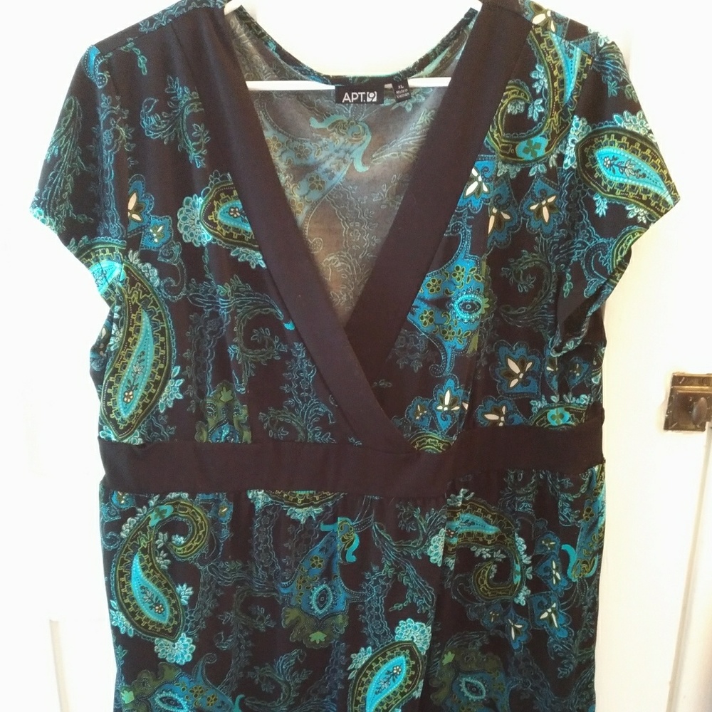 Apt 9 black & turquoise/green top