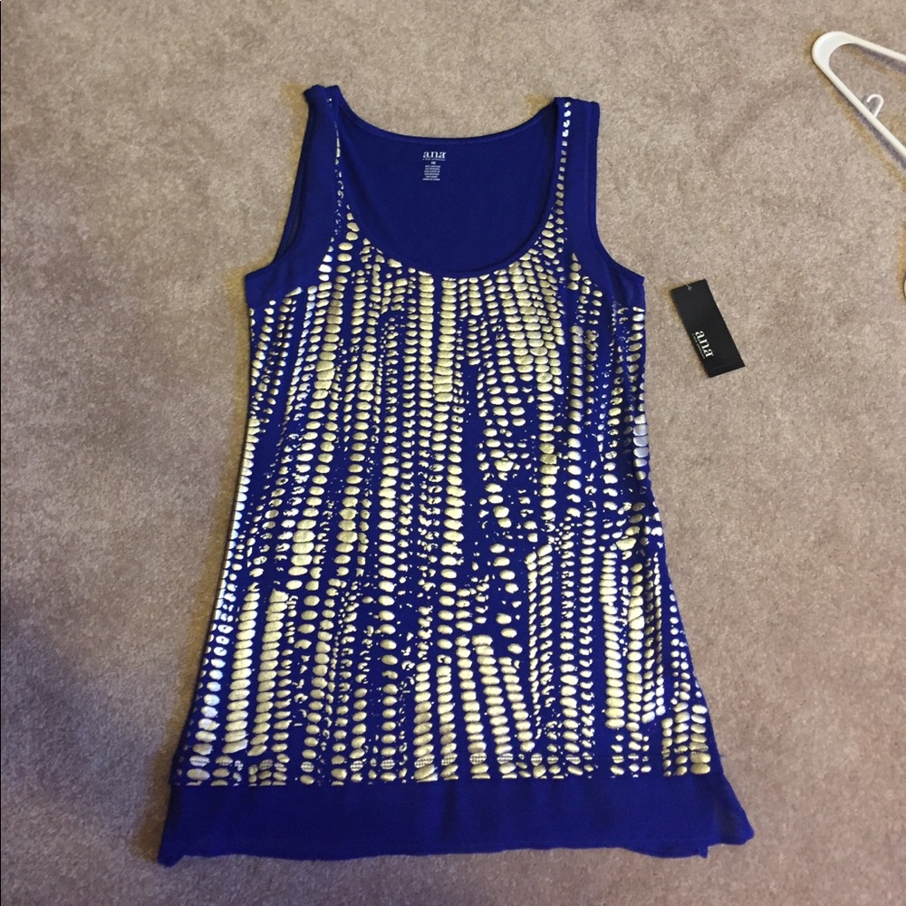 NWT. Super cute tank!