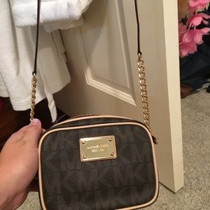 Michael Kors Jet Set Brown Logo cross body purse!