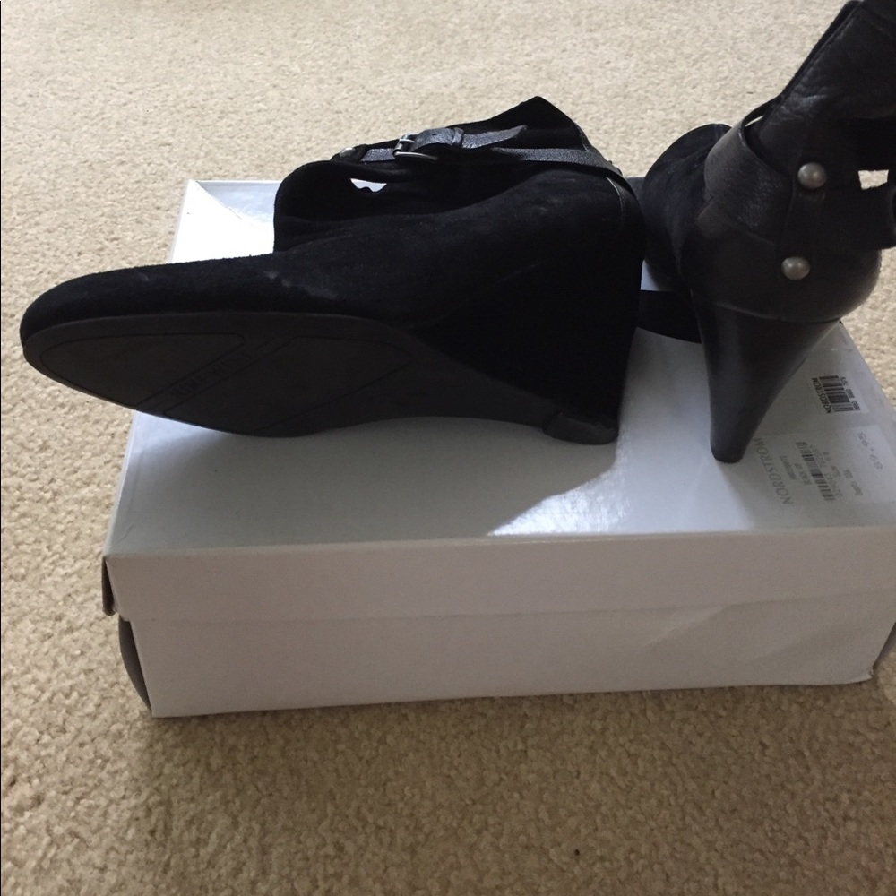 Suede booties - Picture 4 of 4