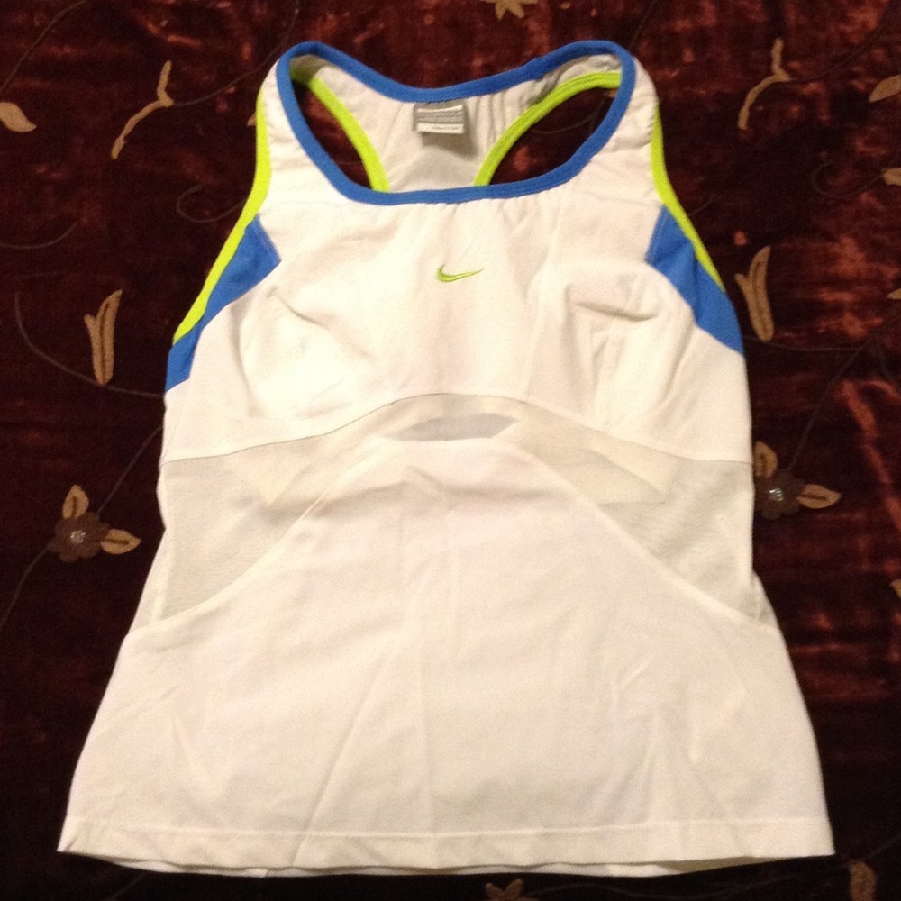 Nike Fit dry workout tank top Sz Sm (4-6)