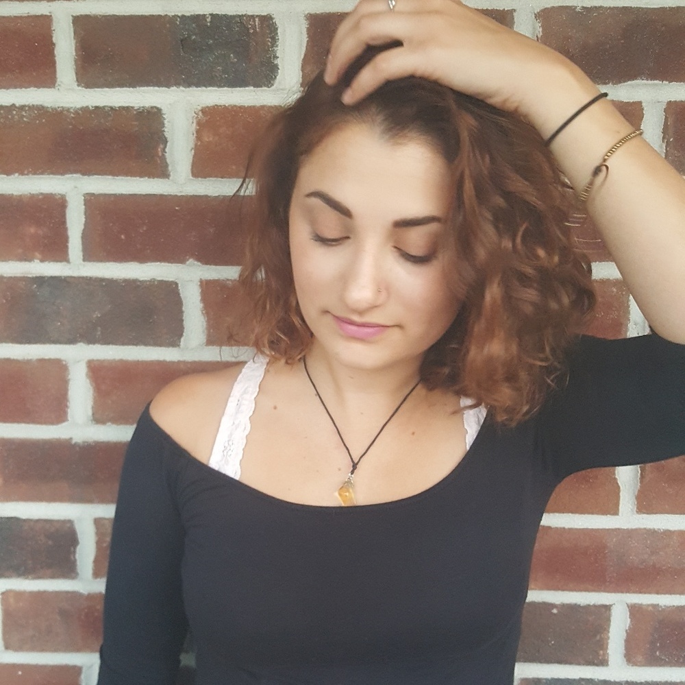 Meet your Posher, Emily