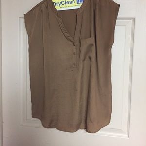 New York & Company size S. short sleeve blouse