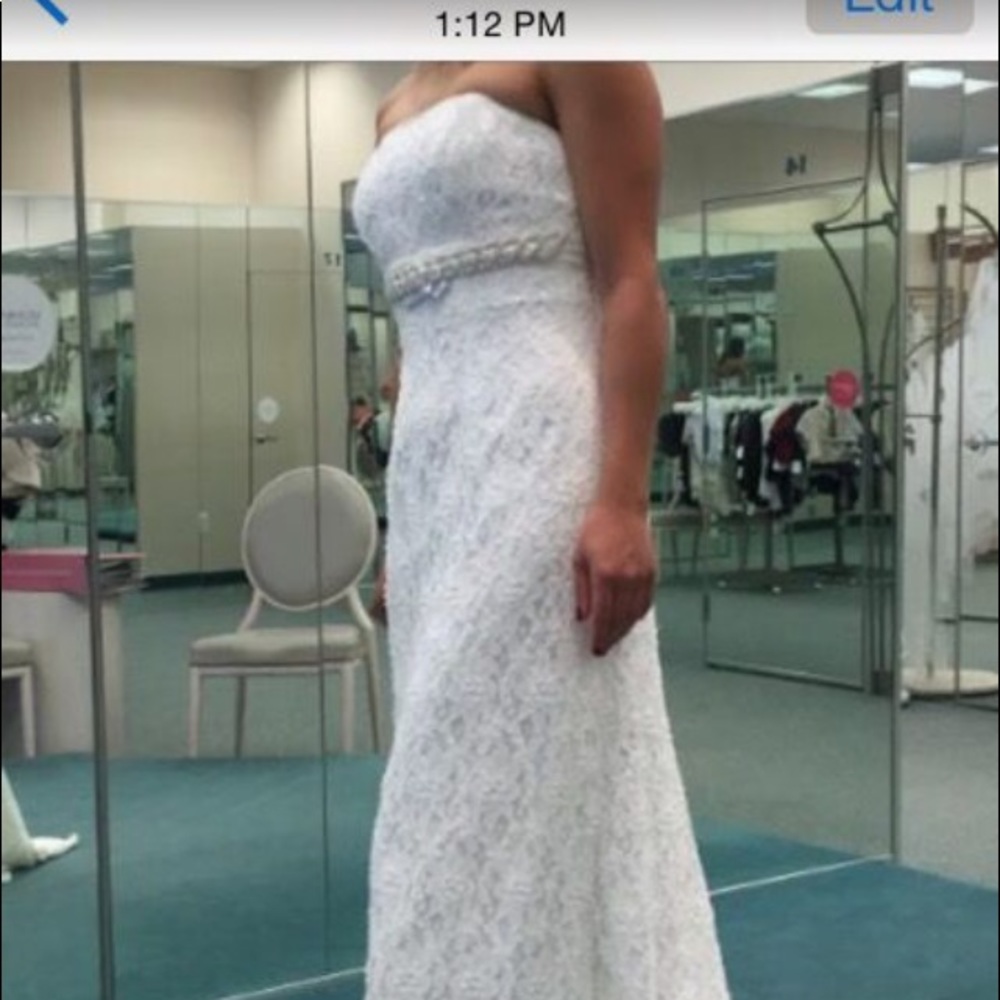 Wedding dress