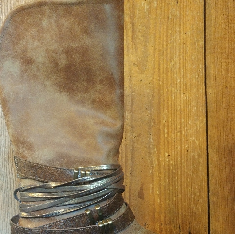 Rustic Boots - Picture 2 of 4