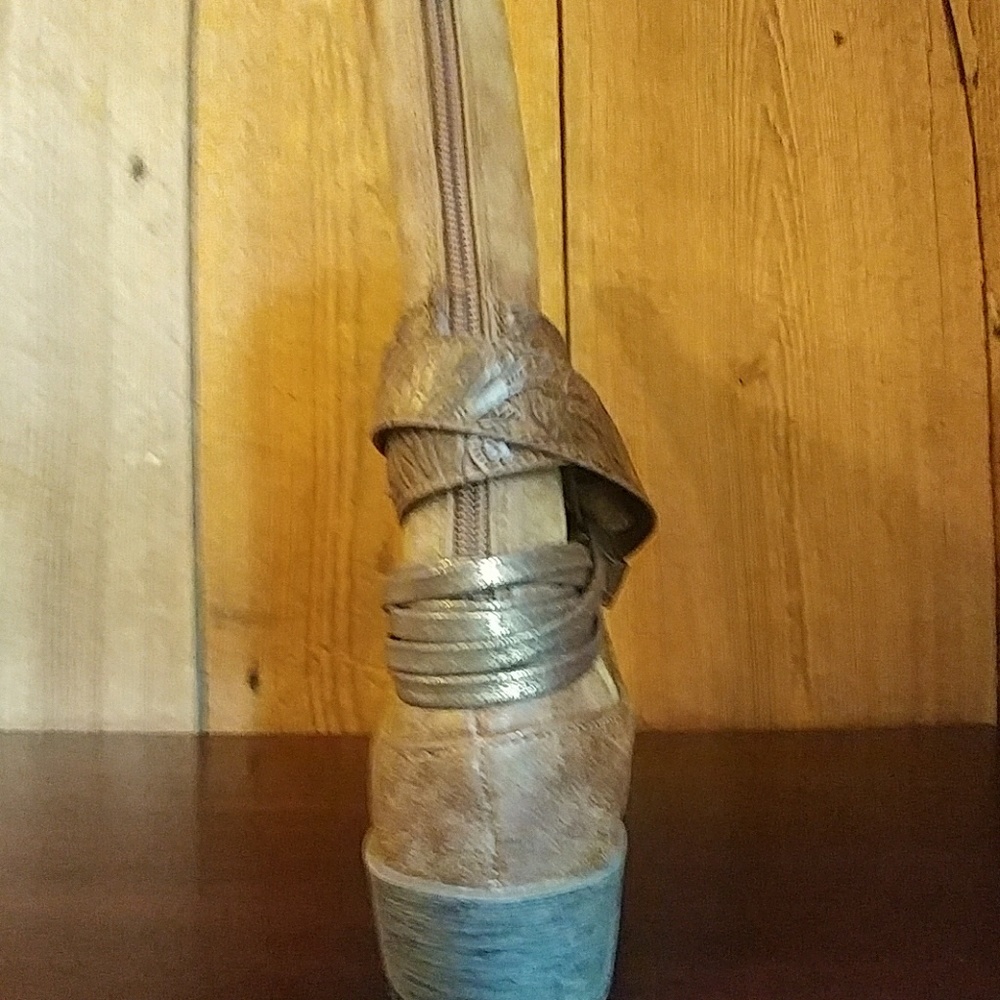 Rustic Boots - Picture 3 of 4