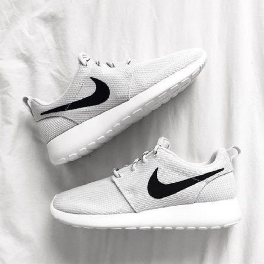 NWT Nike Roshe one 🐾 - Picture 5 of 5