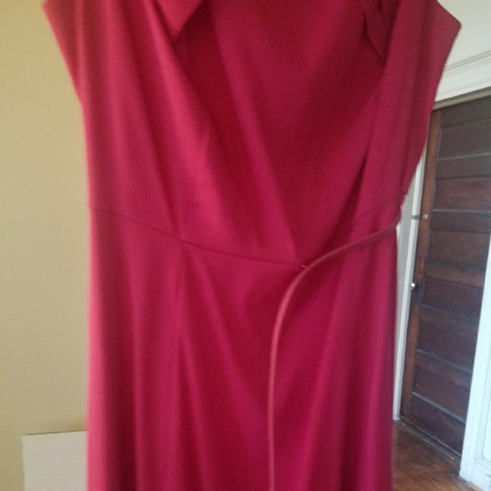 Dress - Picture 2 of 3