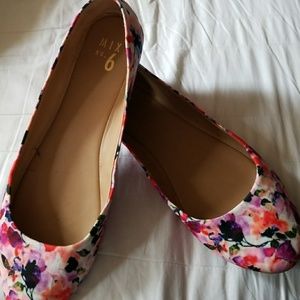 Floral flats
