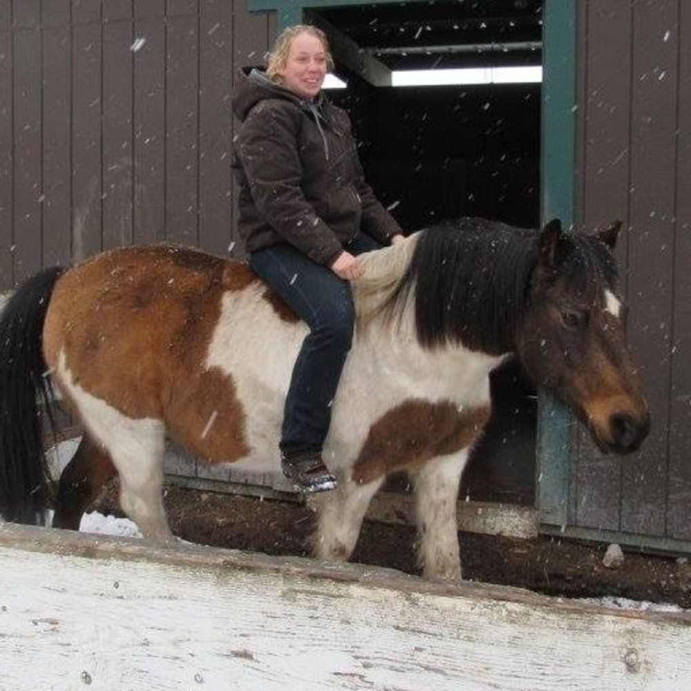 Meet your Posher, Kelsy