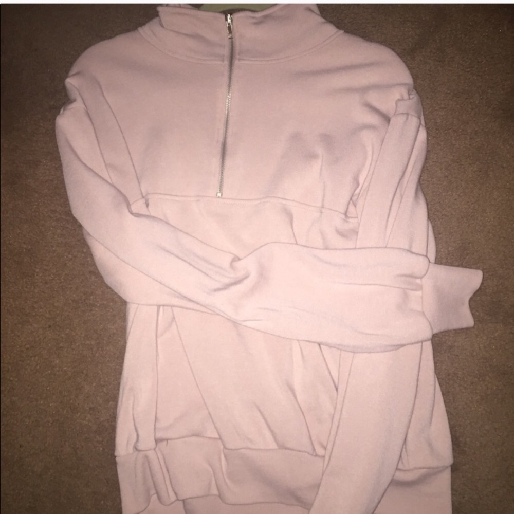 Brandy melville sweater