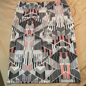 NWOT Mossimo geometric pattern pencil skirt