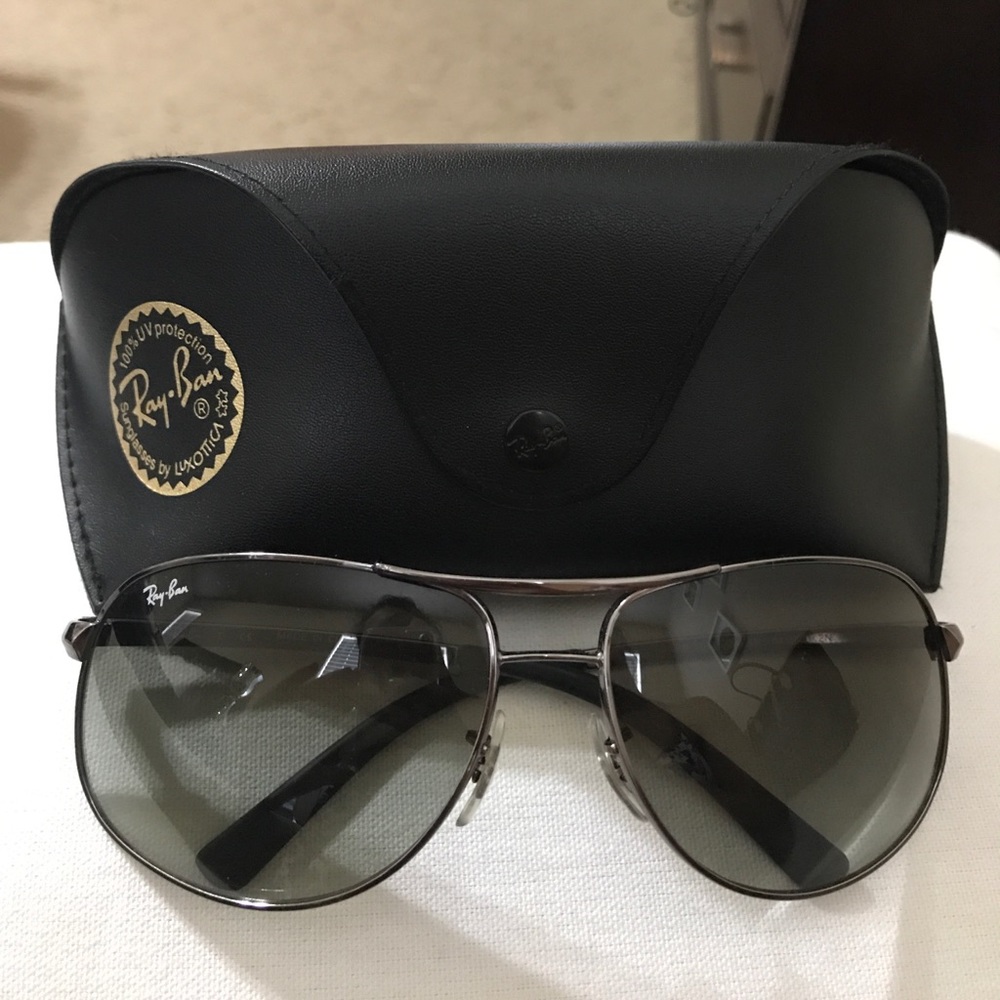 Ray- Ban 🕶